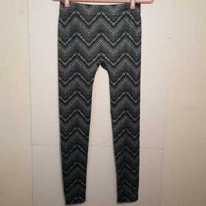 No Boundaries Legging  Aztec Print Medium